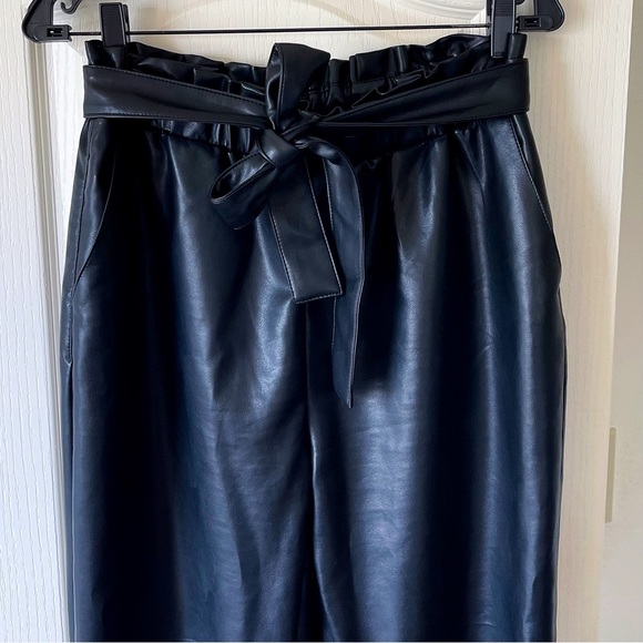 Avec Les Filles Faux Leather Paperbag Pants Belted Black Cropped M EUC - Picture 4 of 7